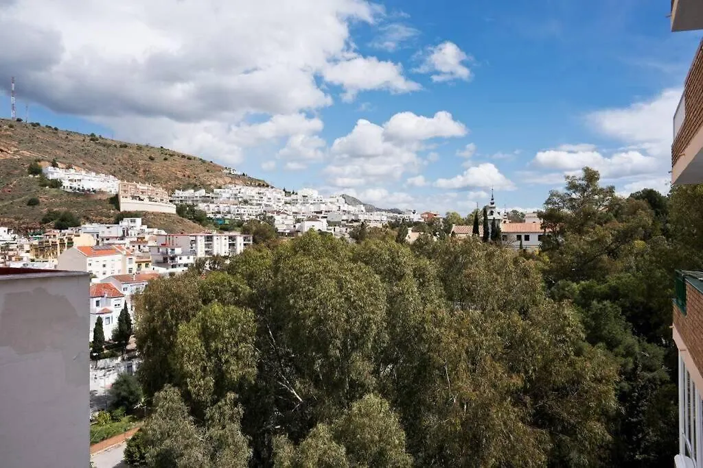 מאלגה Views And Calm By City Center